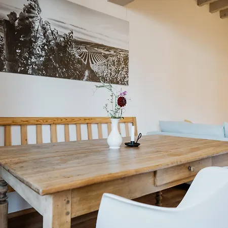 Apartman Weinkeller 84 *